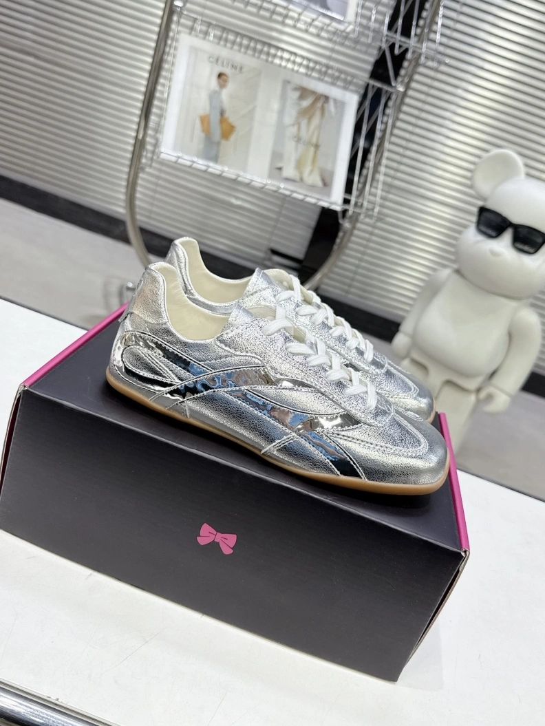 Othxr Sneakers Trendsetting 211102