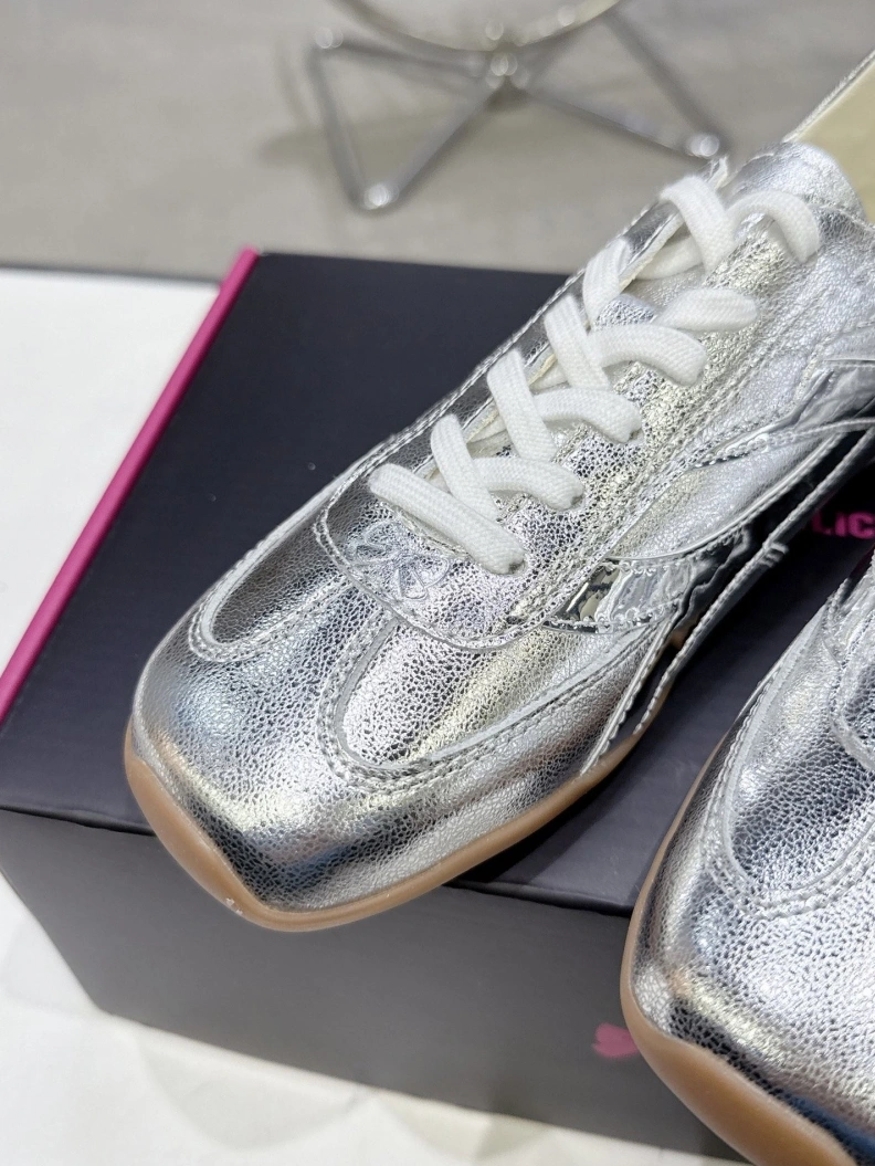 Othxr Sneakers Trendsetting 211102