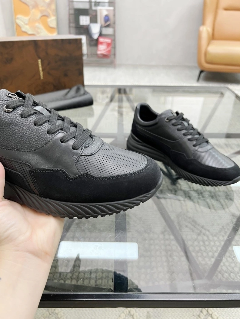 Lightweight Othxr Sneakers 211095