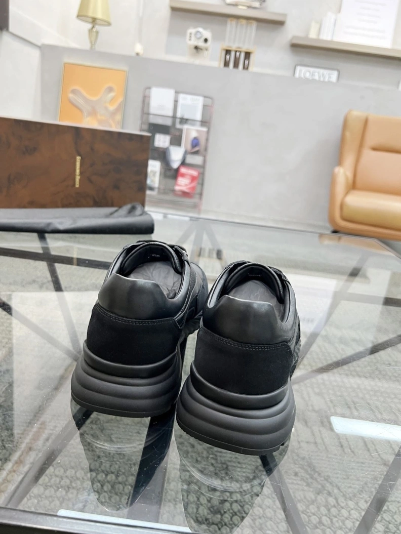 Lightweight Othxr Sneakers 211095
