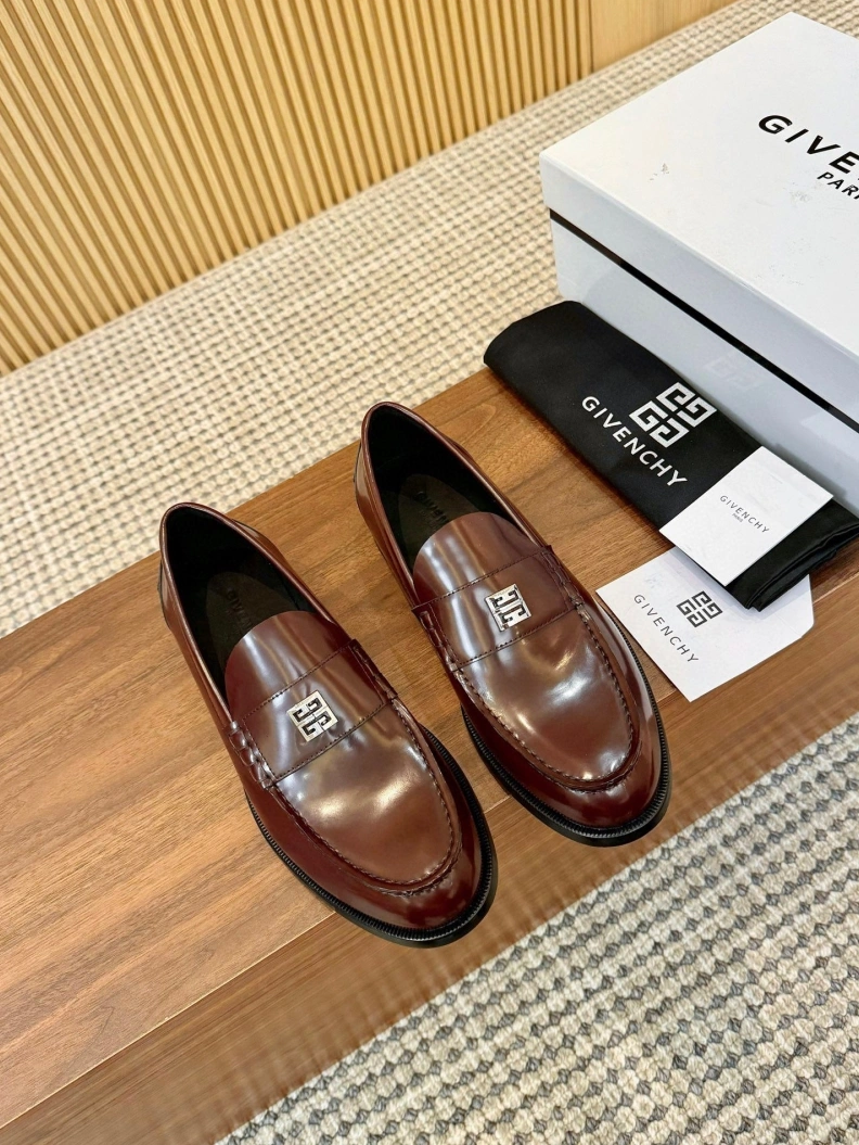 Trendsetting Gxvxnchy Leather Shoes 152760