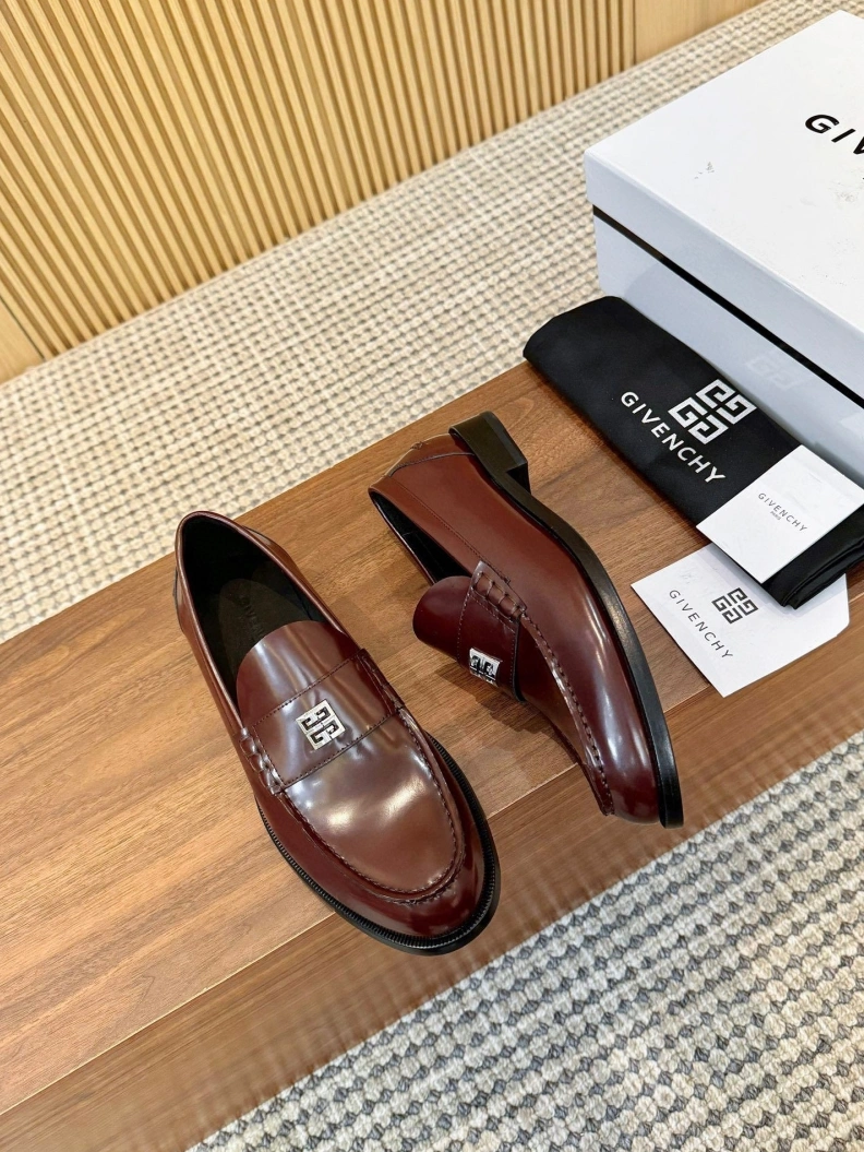 Trendsetting Gxvxnchy Leather Shoes 152760
