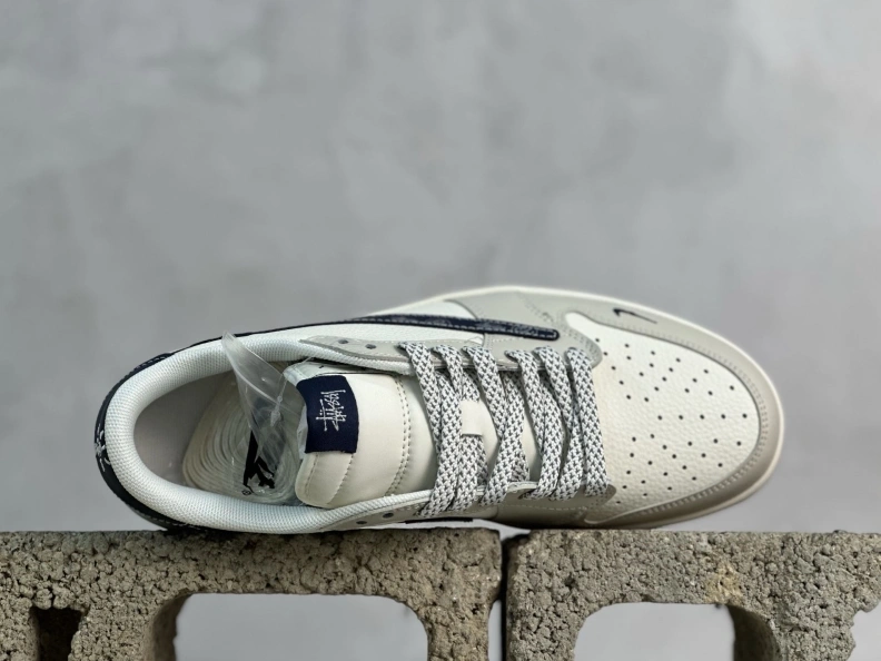 Vibrant Othxr Sneakers 211094