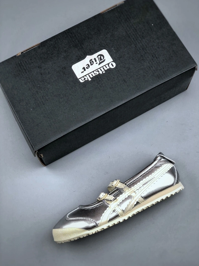 Versatile Othxr Sneakers 211079