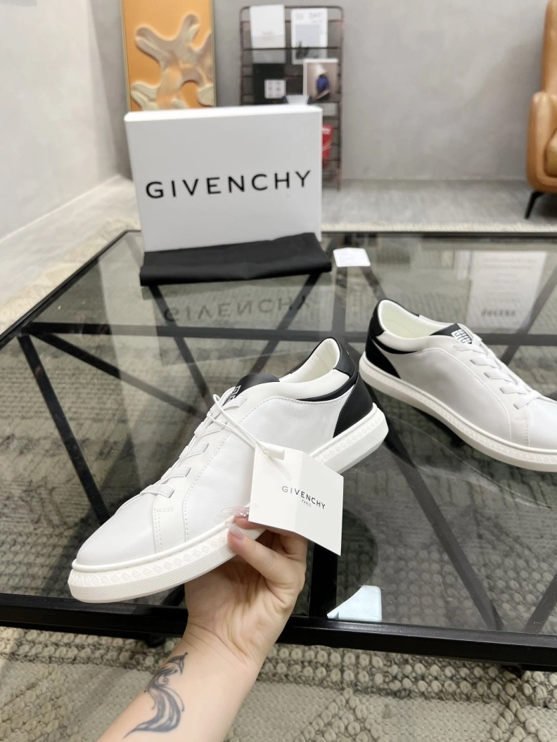 Gxvxnchy Sneakers StreetReady 152550