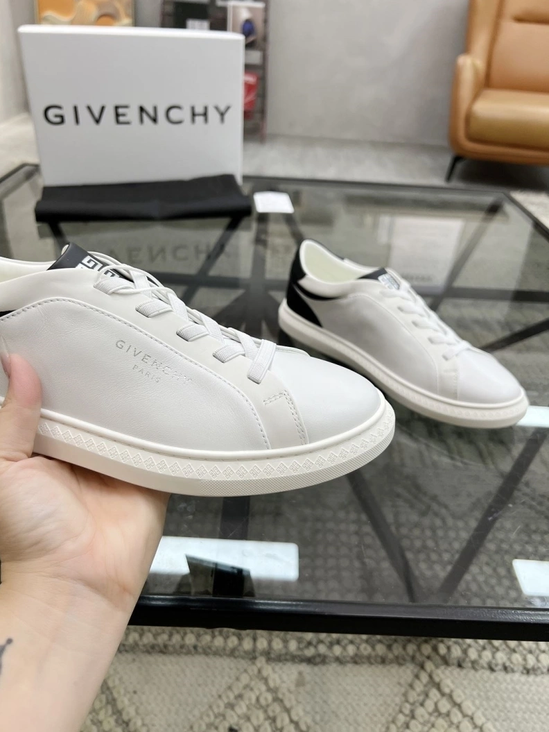 Gxvxnchy Sneakers StreetReady 152550