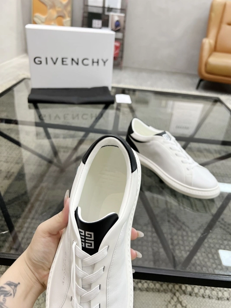 Gxvxnchy Sneakers StreetReady 152550