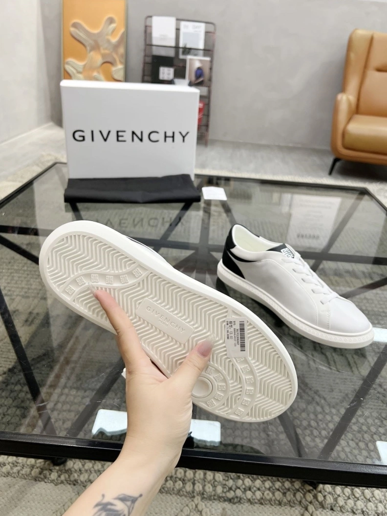 Gxvxnchy Sneakers StreetReady 152550