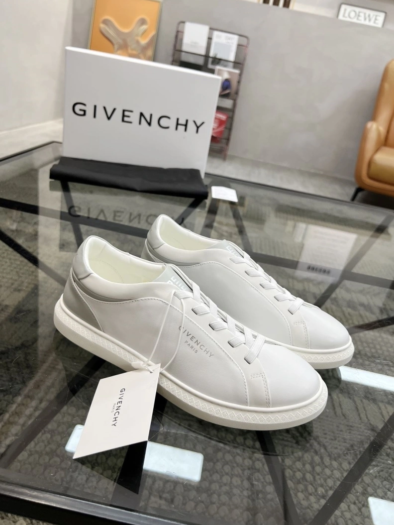 Gxvxnchy Sneakers Modern 152547