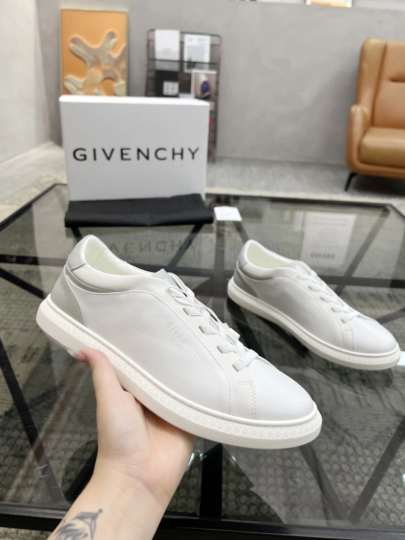 Gxvxnchy Sneakers Modern 152547