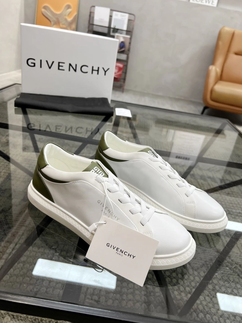 Gxvxnchy Sneakers Practical 152548