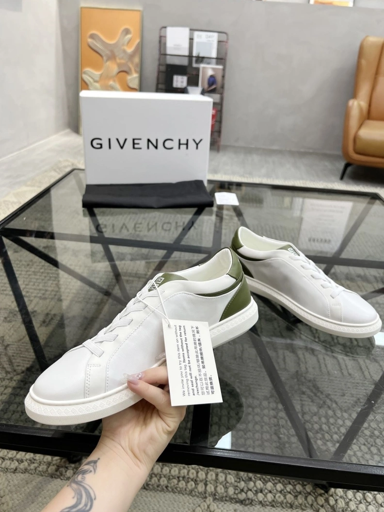 Gxvxnchy Sneakers Practical 152548