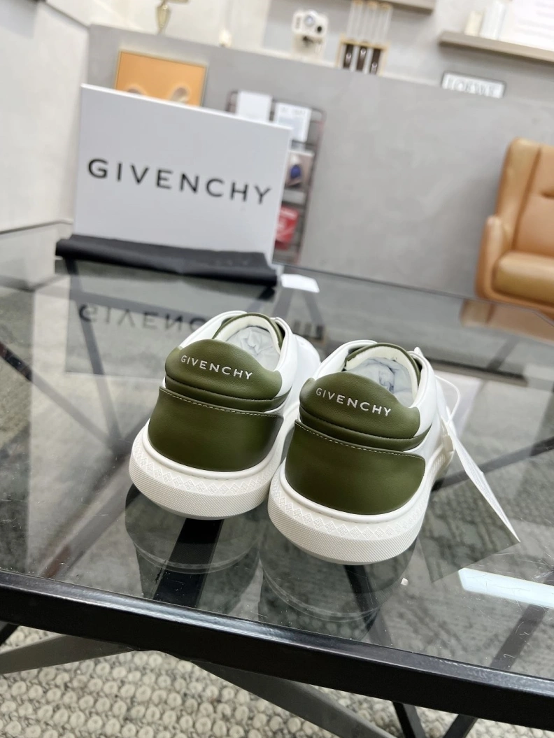 Gxvxnchy Sneakers Practical 152548
