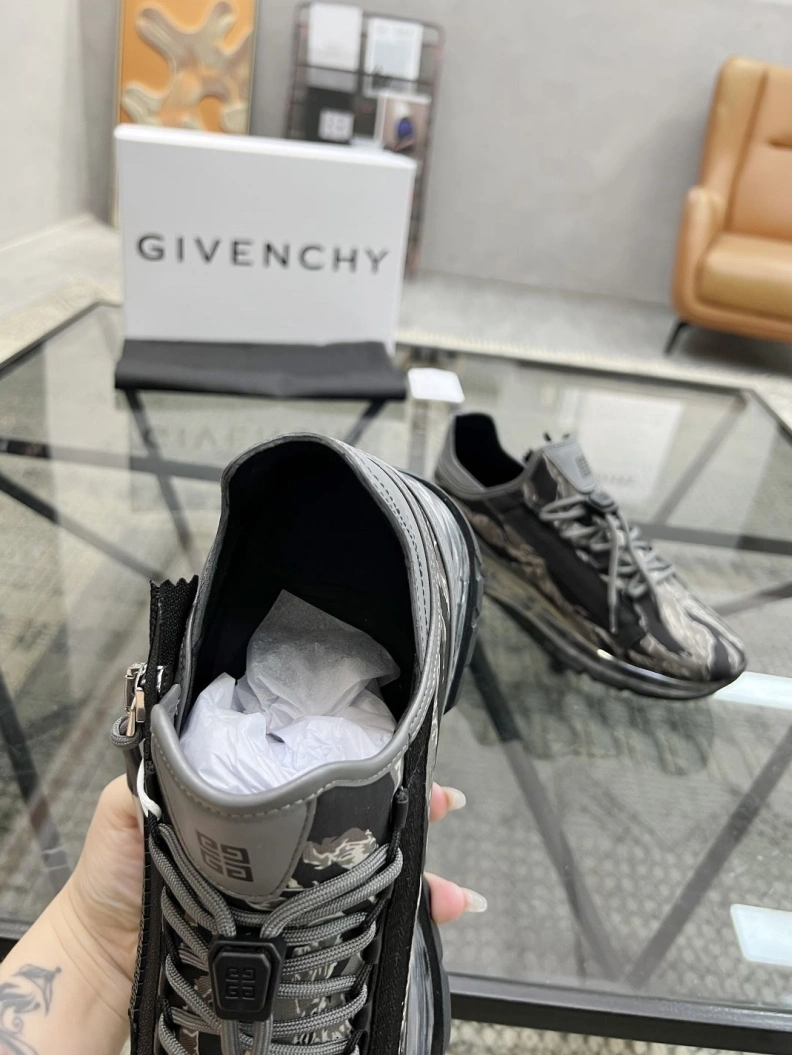 Elegant Gxvxnchy Sneakers 152546