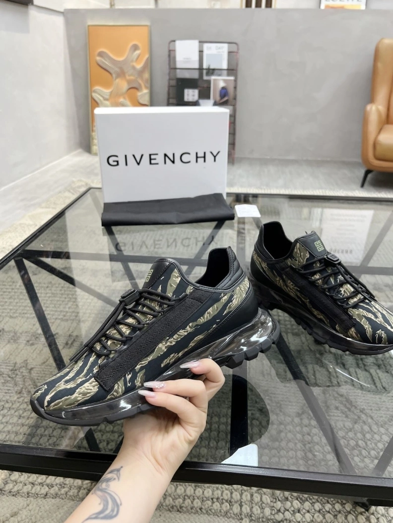 Gxvxnchy Sneakers Refined 152545