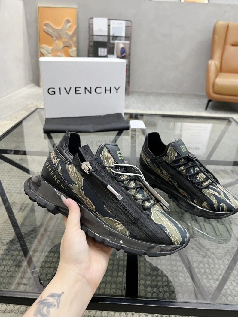 Gxvxnchy Sneakers Refined 152545