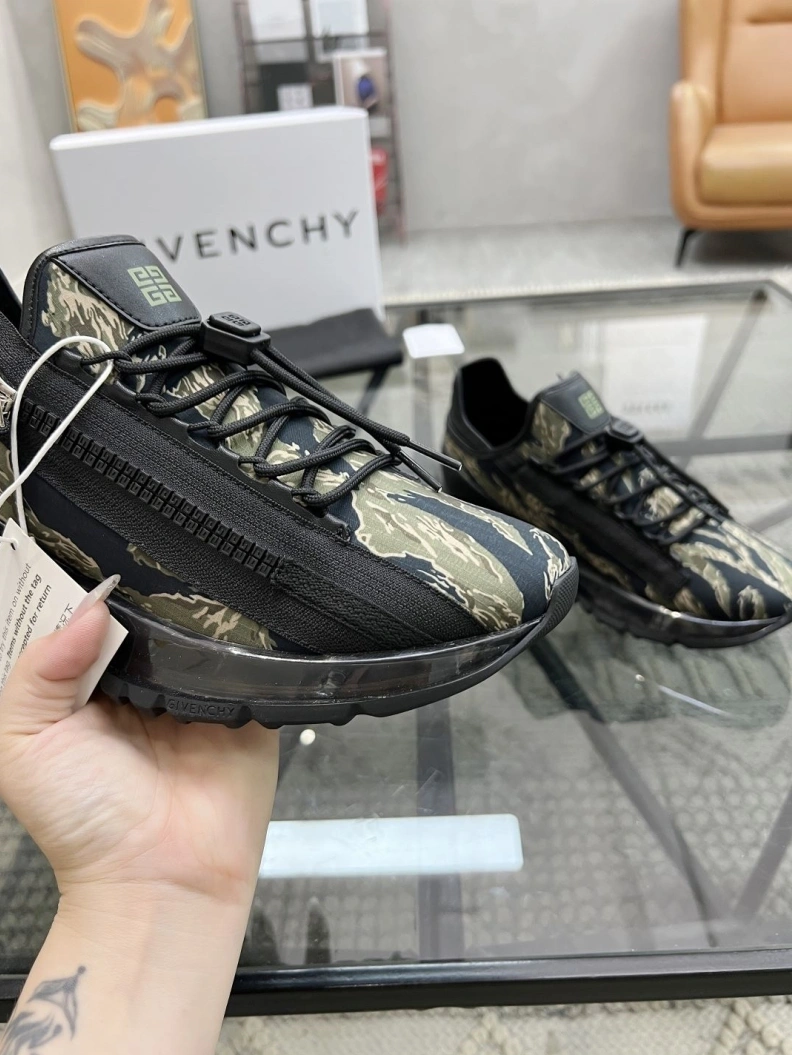 Gxvxnchy Sneakers Refined 152545