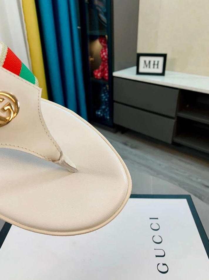 WellDesigned Gxccx Slippers 156360