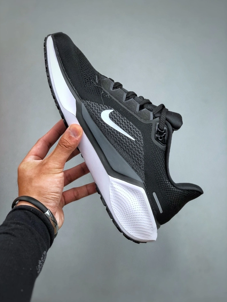 GoodFit Nxkx Sneakers 198700