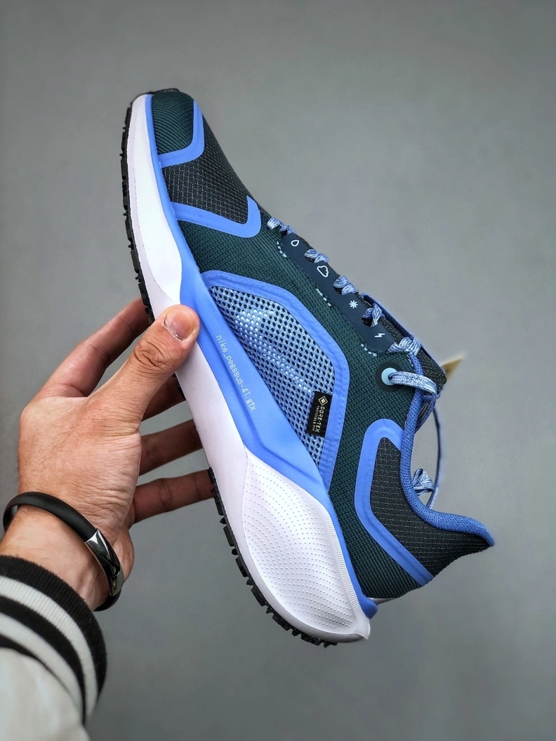 Sleek Nxkx Sneakers 198681