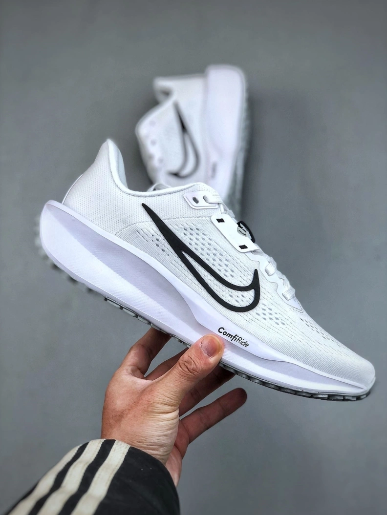Sleek Nxkx Sneakers 198677
