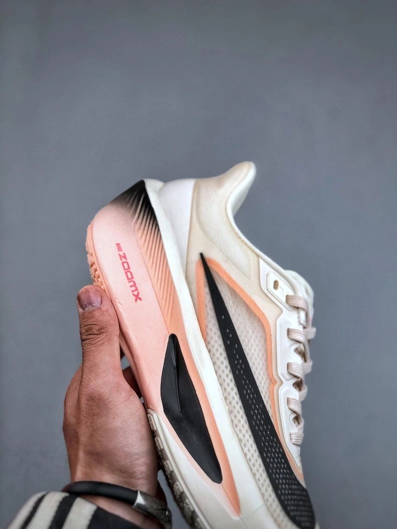 Sleek Nxkx Sneakers 198673
