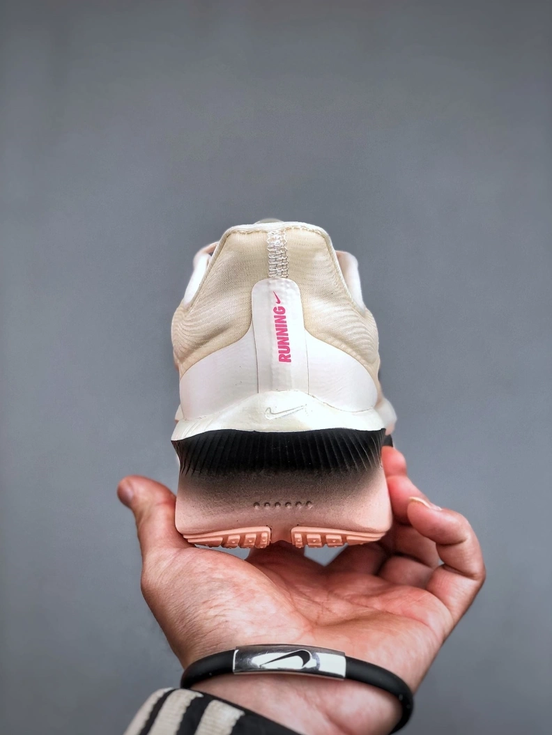 Sleek Nxkx Sneakers 198673