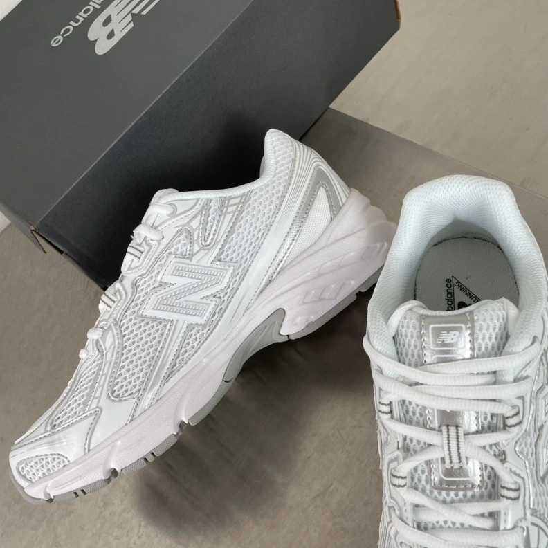 Trendsetting Othxr Sneakers 211062