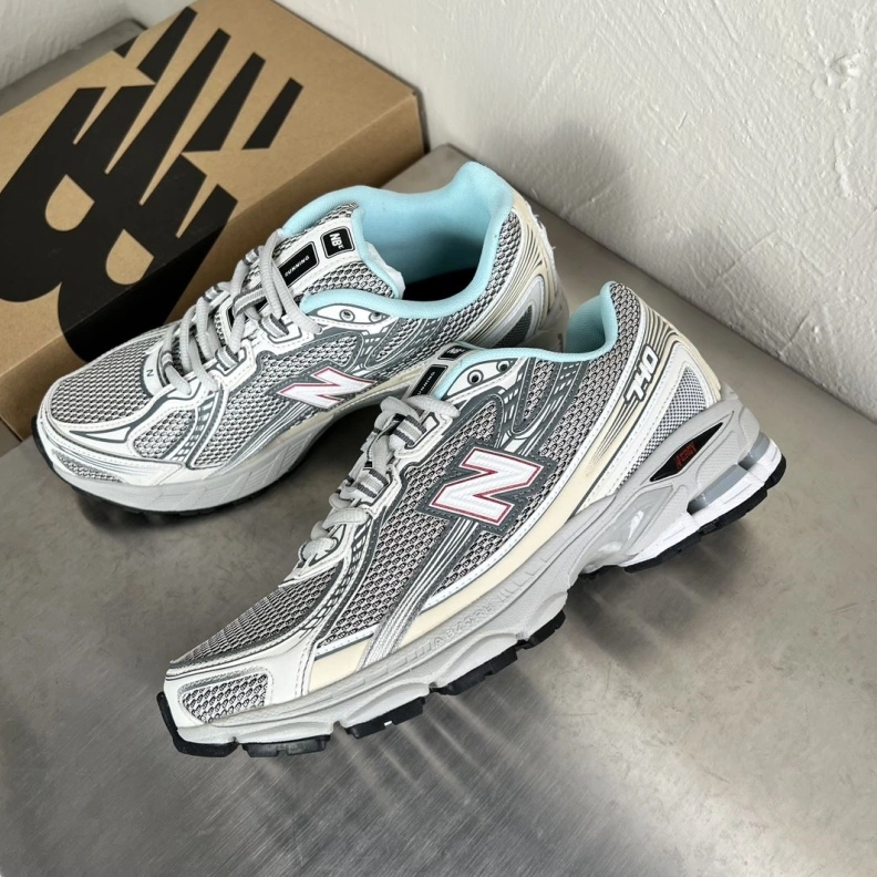 Versatile Othxr Sneakers 211086