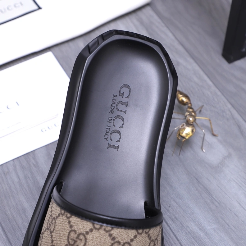 Gxccx Slippers Versatile 156345