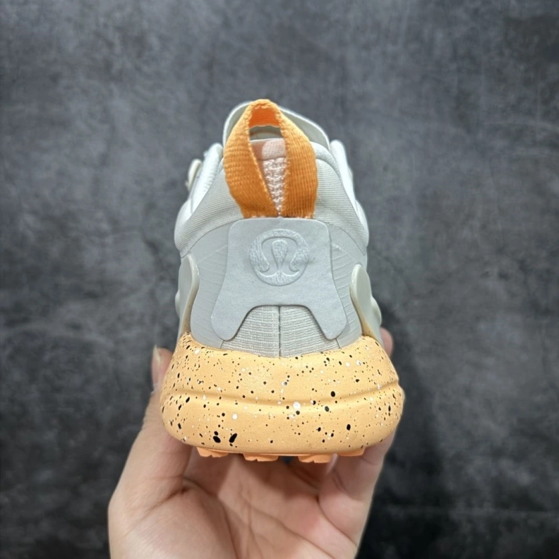 WellDesigned Othxr Sneakers 211055