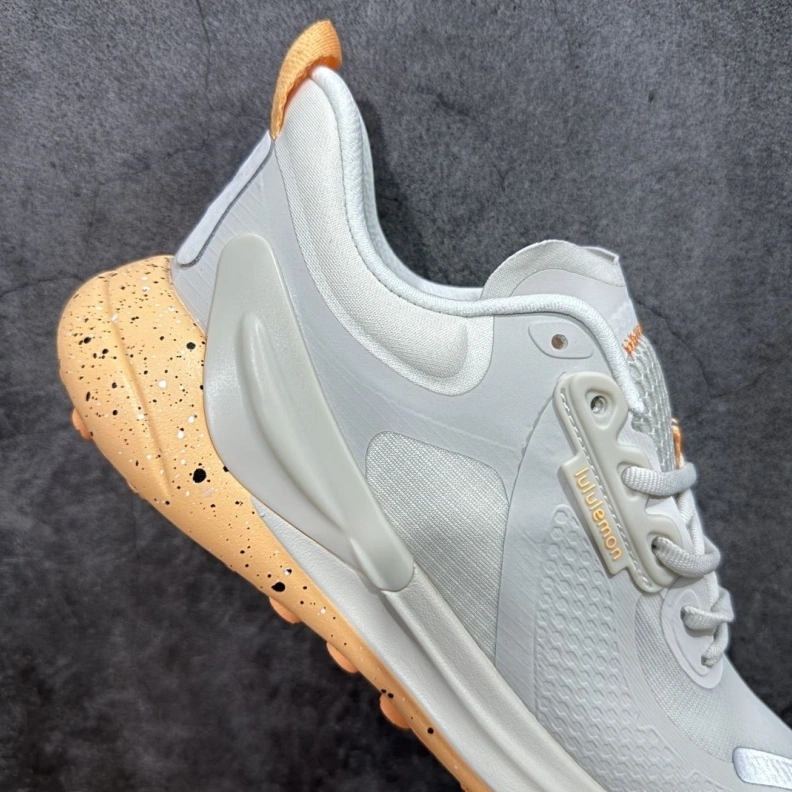 WellDesigned Othxr Sneakers 211055