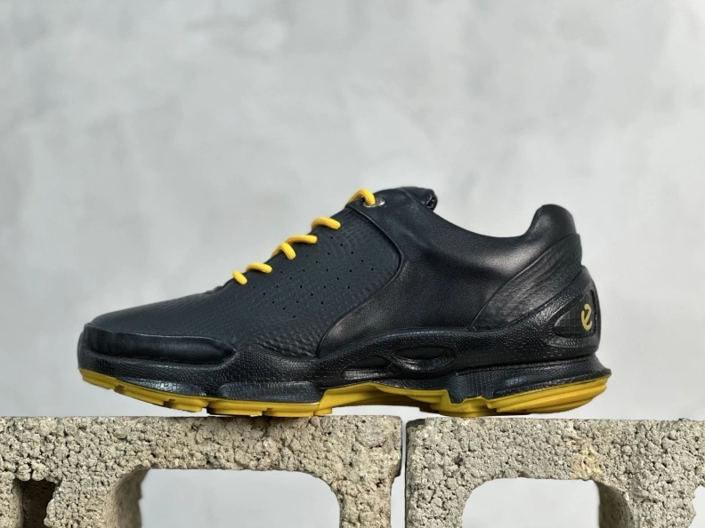 Stylish Othxr Sneakers 211050