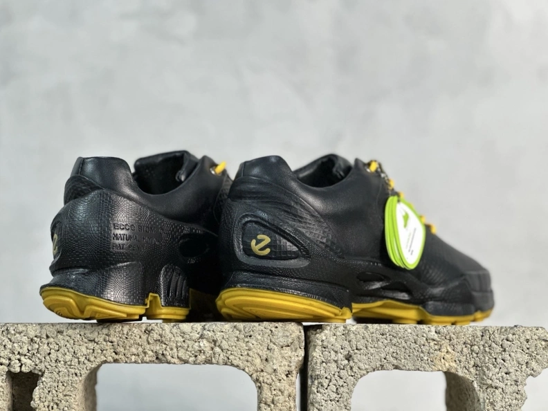 Stylish Othxr Sneakers 211050