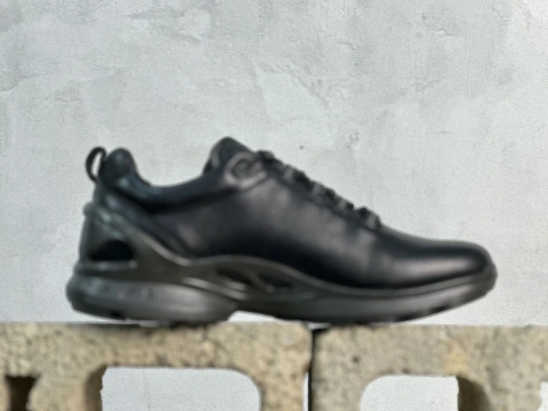 Versatile Othxr Sneakers 211026