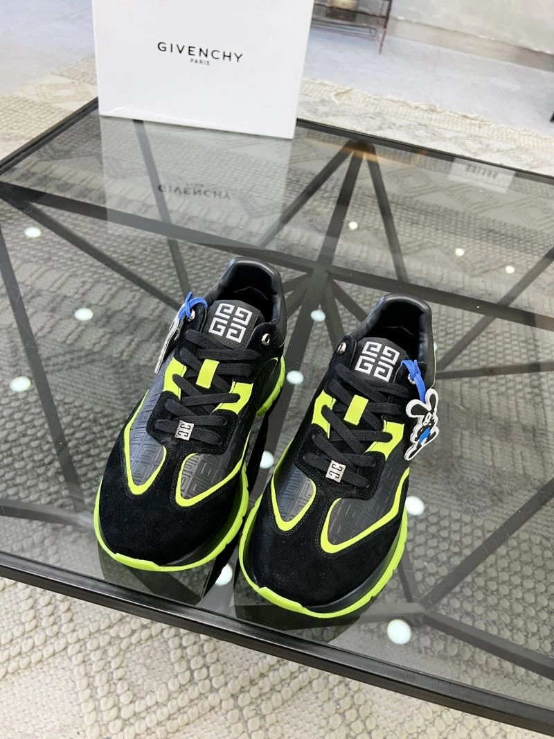 Bold Gxvxnchy Sneakers 154943
