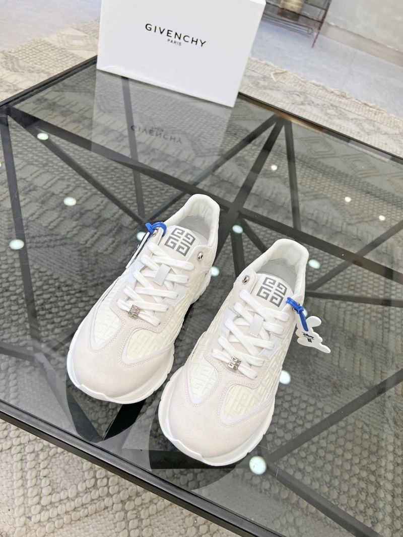 Trendy Gxvxnchy Sneakers 154936