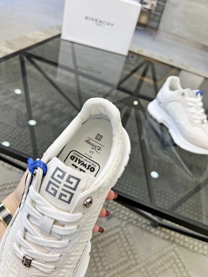 Trendy Gxvxnchy Sneakers 154936