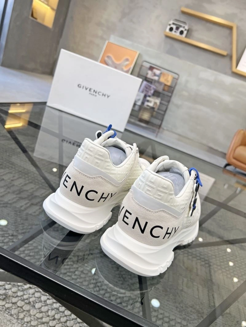 Trendy Gxvxnchy Sneakers 154936