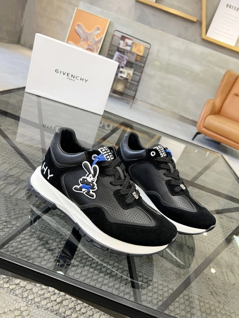 Gxvxnchy Sneakers Stylish 154941
