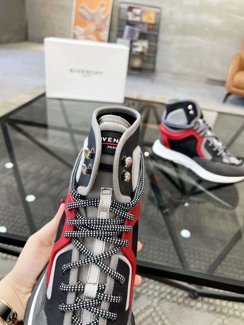 DailyWear Gxvxnchy Sneakers 154940