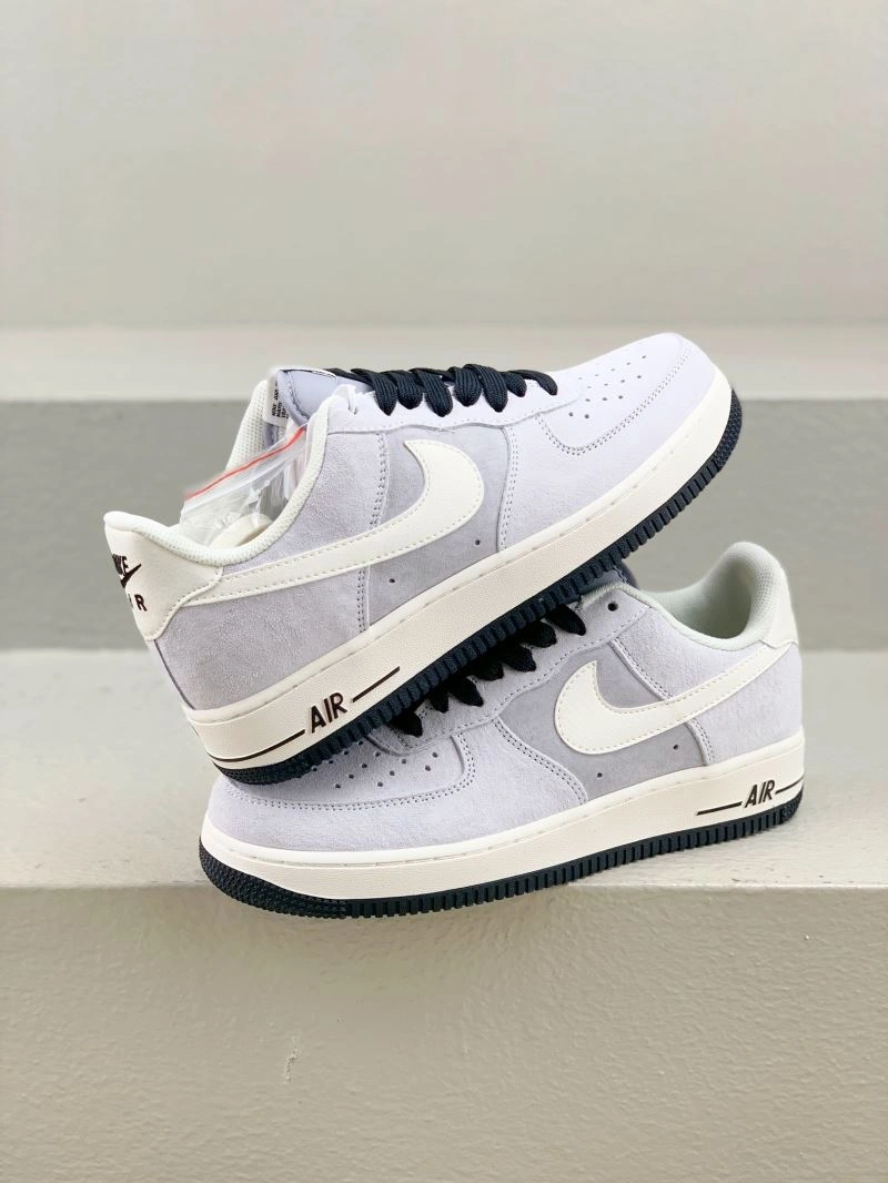 WellDesigned Nxkx Sneakers 200628