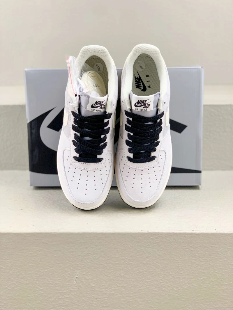 WellDesigned Nxkx Sneakers 200628
