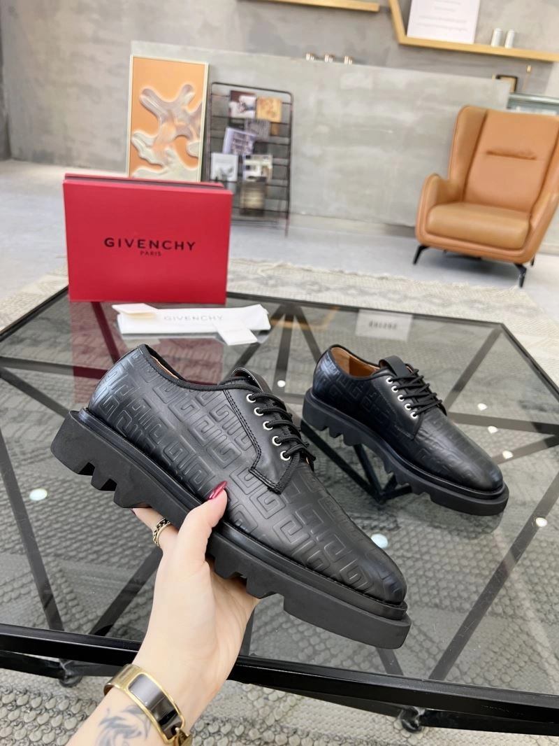 Bold Gxvxnchy Leather Shoes 155019