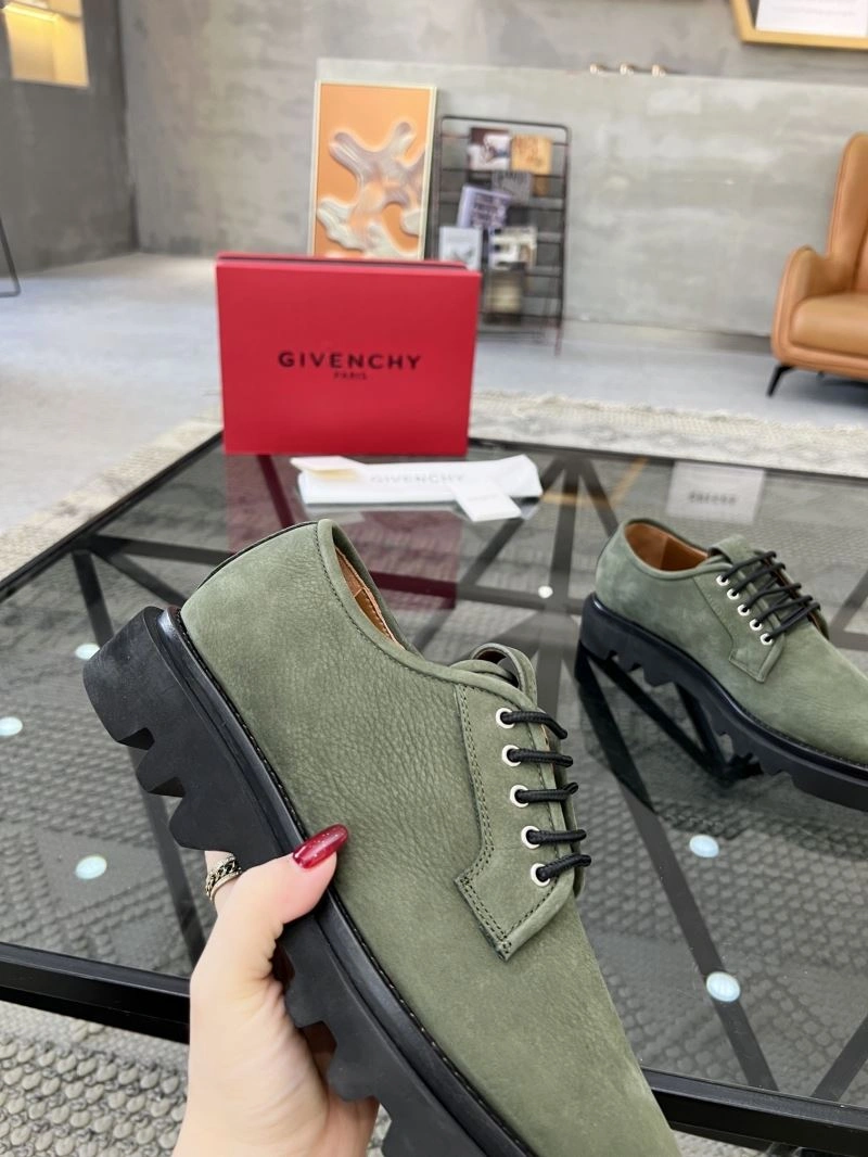Versatile Gxvxnchy Leather Shoes 155021
