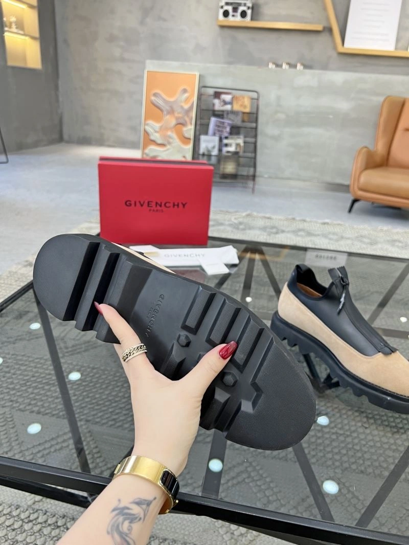 Durable Gxvxnchy Leather Shoes 155011