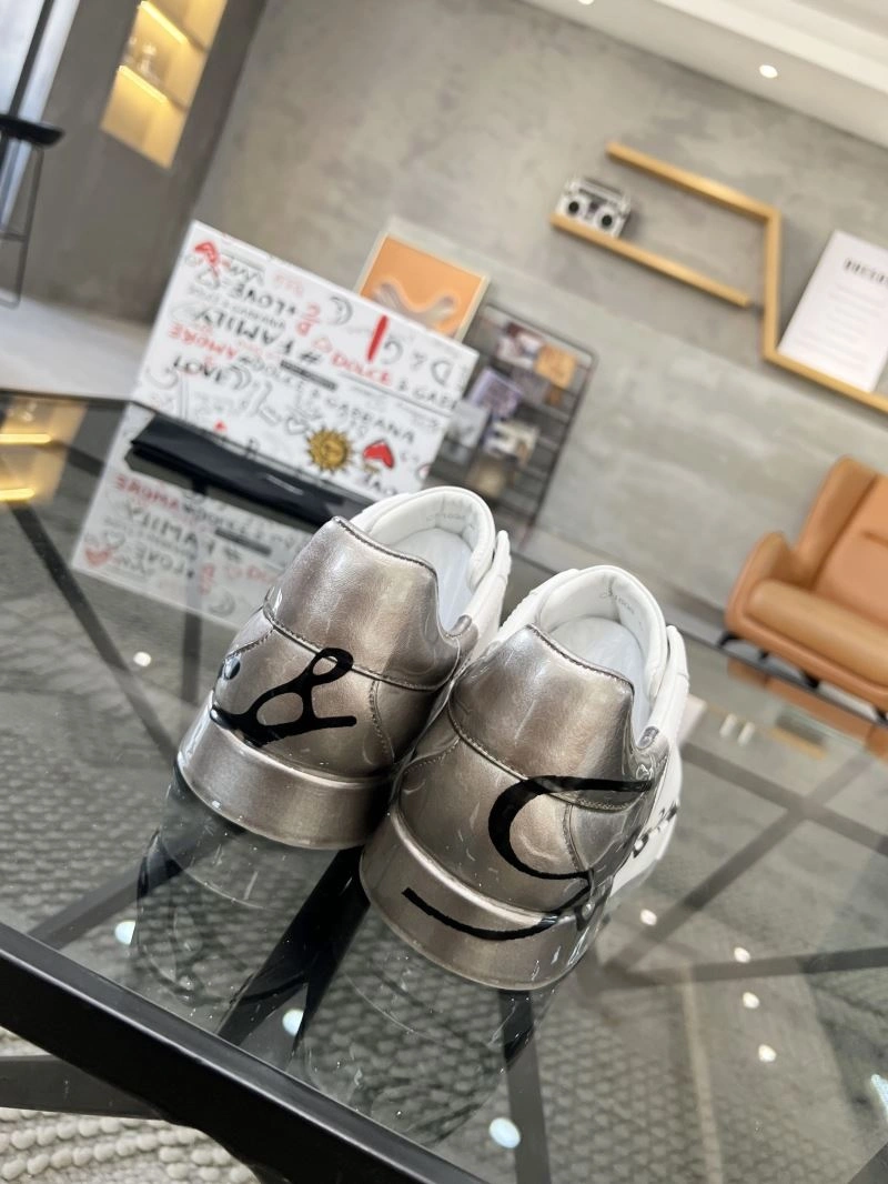 Practical Dolce & Gabbana Sneakers 146796