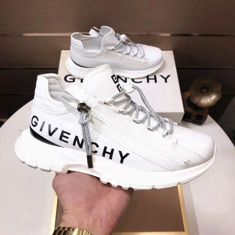 Gxvxnchy Sneakers DailyWear 154930