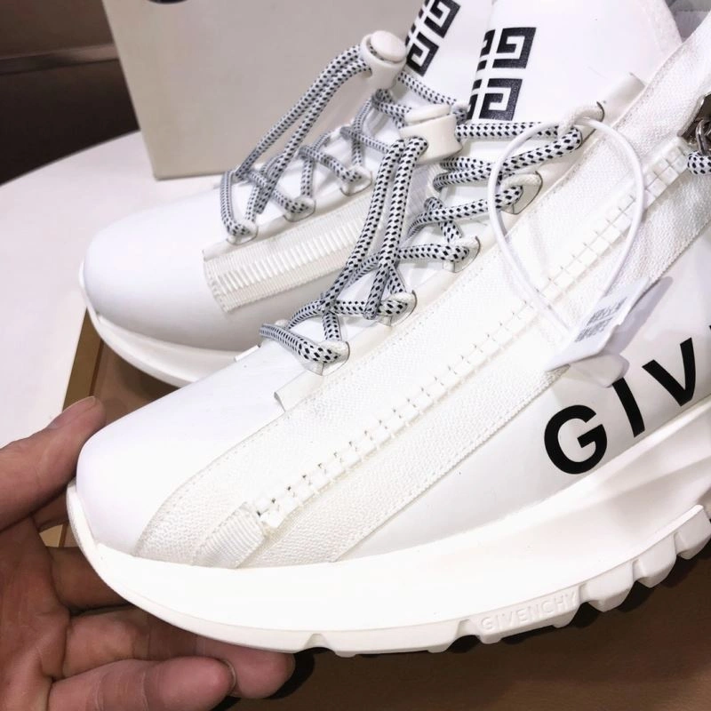 Gxvxnchy Sneakers DailyWear 154930