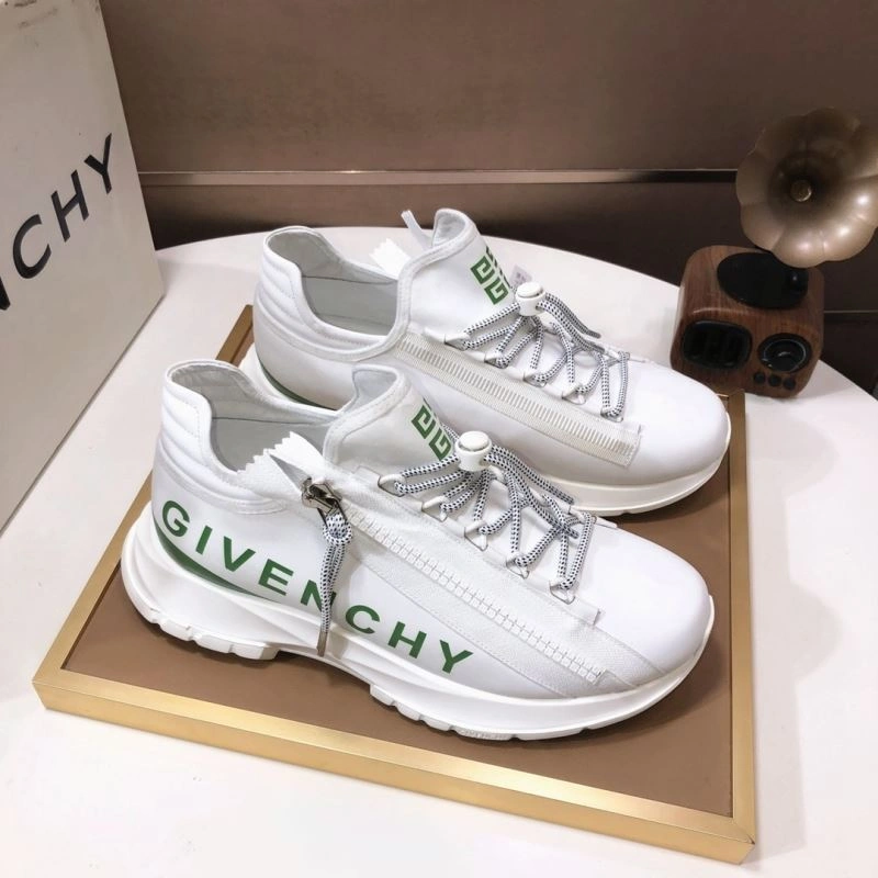 Gxvxnchy Sneakers Cozy 154935